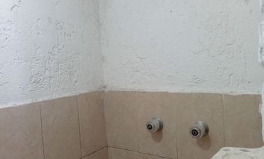CASA PARA INVERSION SOBRE AVENIDA PARA USO COMERCIAL EN METEPEC