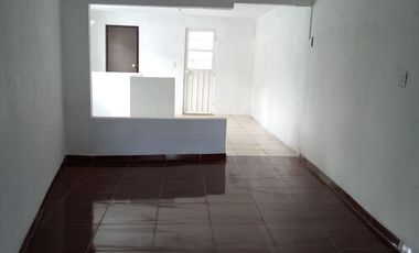 CASA PARA INVERSION SOBRE AVENIDA PARA USO COMERCIAL EN METEPEC