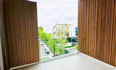 VIVE Rama 9 – Krungthep Kreetha Road