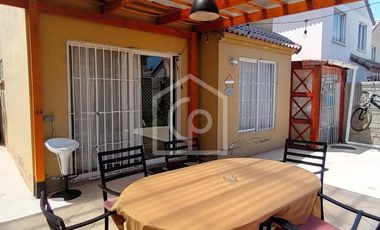 ARRIENDO CASA 3D/2B MARZO A DICIEMBRE, SECTOR PUERTAS DEL MAR