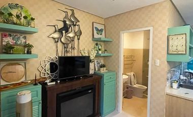 Luxurious 1-Bedroom+Golf Share Condo For Sale Tagaytay Highlands