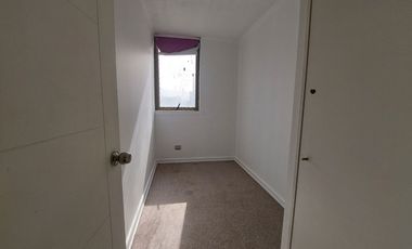 Amplio Depto. 3D/1B con Terraza y Vista a Cordillera | A Pasos de Metro EcuadorPrecio: $395.000