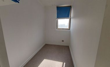 Amplio Depto. 3D/1B con Terraza y Vista a Cordillera | A Pasos de Metro EcuadorPrecio: $395.000