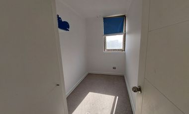 Amplio Depto. 3D/1B con Terraza y Vista a Cordillera | A Pasos de Metro EcuadorPrecio: $395.000