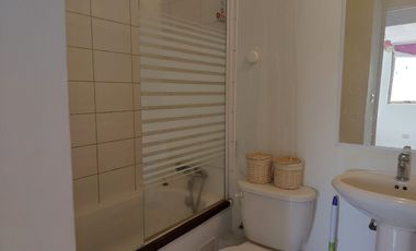 Amplio Depto. 3D/1B con Terraza y Vista a Cordillera | A Pasos de Metro EcuadorPrecio: $395.000