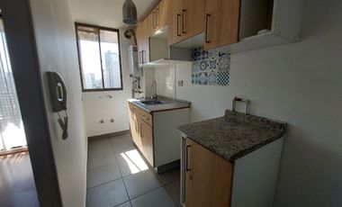 Amplio Depto. 3D/1B con Terraza y Vista a Cordillera | A Pasos de Metro EcuadorPrecio: $395.000