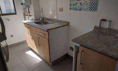 Amplio Depto. 3D/1B con Terraza y Vista a Cordillera | A Pasos de Metro EcuadorPrecio: $395.000