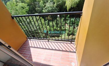 Se arrienda apartamento en el sector La Tablaza COD-525881