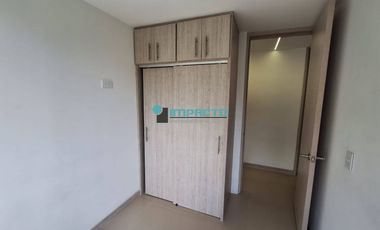Se arrienda apartamento en el sector La Tablaza COD-525881