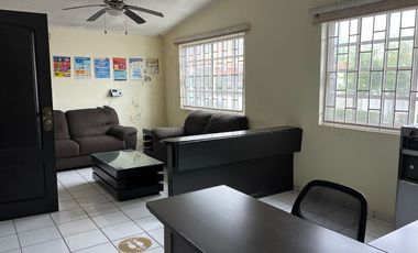 CASA EN VENTA EN FLORES DEL VALLE | ARLETTE FLORES