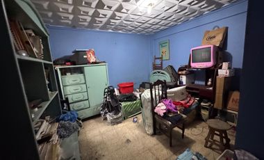 En Venta Casa Rentera en Calles Cuenca y Gomez Rendón de Guayaquil.