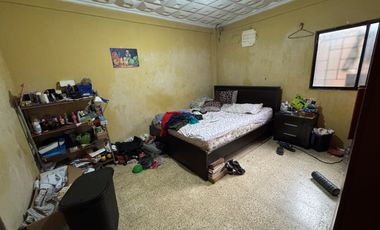 En Venta Casa Rentera en Calles Cuenca y Gomez Rendón de Guayaquil.