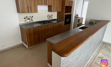 CASA COMERCIAL AV TENERIFE