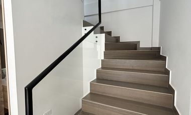 SE VENDE CASA CERCA AL CENTRO COMERCIAL VIVA TUNJA