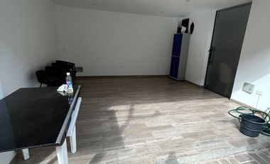 SE VENDE CASA CERCA AL CENTRO COMERCIAL VIVA TUNJA