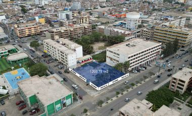 OCASION COMERCIAL TERRENO DE 1203.78 m2 EN ESQUINA