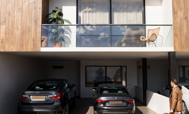 Preciosa casa en venta con alberca y recamara en planta baja en Mérida Yucatán