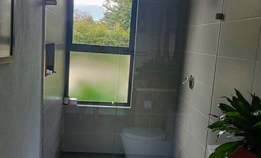 VENDO CASA CAMPESTRE EN LA CEJA ANTIOQUIA, 3 HABITACIONES MAS SERVICIO