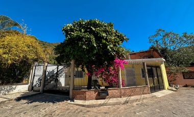 Casa Almendra