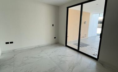 RENTA DE CASA NUEVA EN LOMAS DE ANGELÓPOLIS 2, PUEBLA