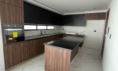 RENTA DE CASA NUEVA EN LOMAS DE ANGELÓPOLIS 2, PUEBLA