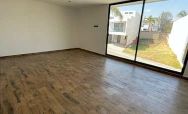 RENTA DE CASA NUEVA EN LOMAS DE ANGELÓPOLIS 2, PUEBLA
