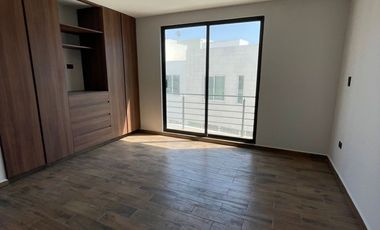 RENTA DE CASA NUEVA EN LOMAS DE ANGELÓPOLIS 2, PUEBLA