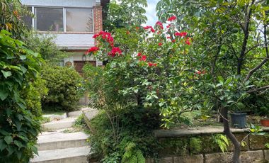 VENDO MAGNÍFICA CASA EN JARDINES DE CUERNAVACA (ZONA DORADA), UN NIVEL, SEGURIDAD