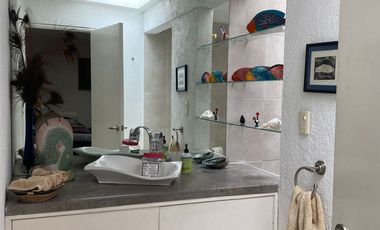 VENDO MAGNÍFICA CASA EN JARDINES DE CUERNAVACA (ZONA DORADA), UN NIVEL, SEGURIDAD