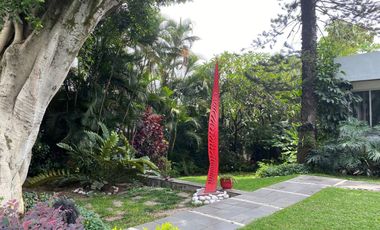 VENDO MAGNÍFICA CASA EN JARDINES DE CUERNAVACA (ZONA DORADA), UN NIVEL, SEGURIDAD