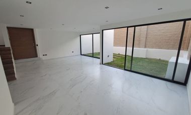 RENTA DE CASA NUEVA EN LOMAS DE ANGELÓPOLIS 2, PUEBLA