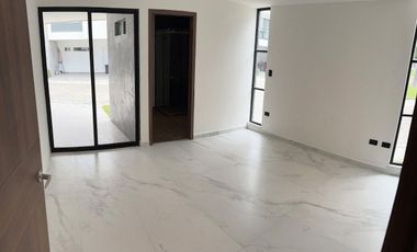 RENTA DE CASA NUEVA EN LOMAS DE ANGELÓPOLIS 2, PUEBLA