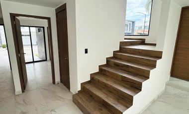 RENTA DE CASA NUEVA EN LOMAS DE ANGELÓPOLIS 2, PUEBLA