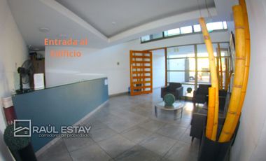 Arrendamos Depto. en pleno centro con hermosa vista a la cordillera