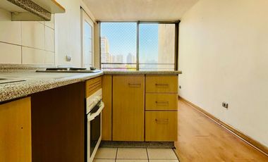 Oportunidad: Se Vende Departamento Metro Santa Ana + Bodega. Vivir o Inversión