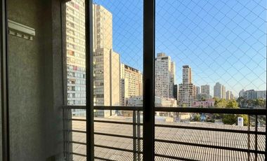 Oportunidad: Se Vende Departamento Metro Santa Ana + Bodega. Vivir o Inversión