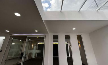 Casa en Venta Univel en Villas del Descanso