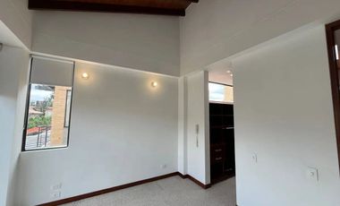 ARRIENDO CASA CONJUNTO BOSQUE MADERO, CAJICA – CUNDINAMARCA.