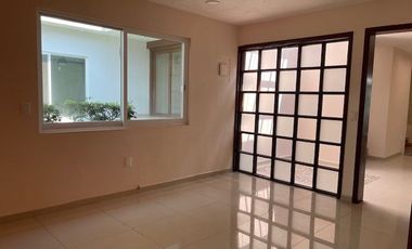 CASA EN FRACCIONAMIENTO EN UN NIVEL, 3 RECAMARAS Y BUNGALOW EN CUERNAVACA, MORELOS.