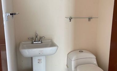 CASA EN FRACCIONAMIENTO EN UN NIVEL, 3 RECAMARAS Y BUNGALOW EN CUERNAVACA, MORELOS.