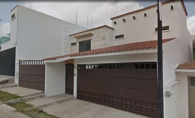 CASA EN VENTA EN RESIDENCIAL LAS CUMBRES, XALAPA, VERACRUZ.