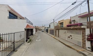 CASA EN VENTA EN INSURGENTES, POZA RICA, VERACRUZ.