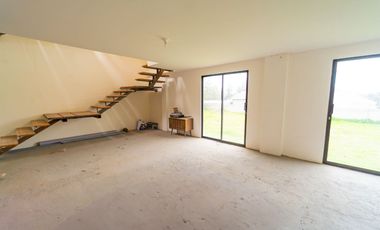 PROPIEDAD EN VENTA - 859MTS - LATACUNGA