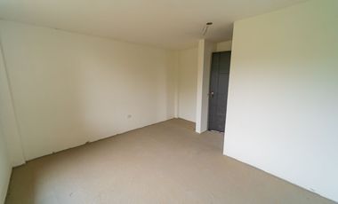 PROPIEDAD EN VENTA - 859MTS - LATACUNGA