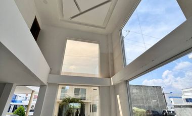 CASA CONDOMINIO JAMUNDIADI PARA ESTRENAR