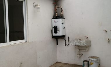 CASA EN VENTA UBICADA EN SANTA MARIA NATIVITAS, CALIMAYA. ¡EXCELENTE PRECIO DE OPORTUNIDAD, LISTA PARA HABITAR!