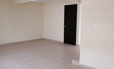 CASA EN VENTA UBICADA EN SANTA MARIA NATIVITAS, CALIMAYA. ¡EXCELENTE PRECIO DE OPORTUNIDAD, LISTA PARA HABITAR!