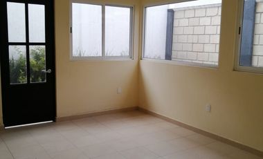 CASA EN VENTA UBICADA EN SANTA MARIA NATIVITAS, CALIMAYA. ¡EXCELENTE PRECIO DE OPORTUNIDAD, LISTA PARA HABITAR!