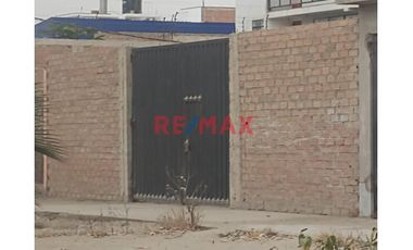 Vendo Terreno En Ancon 300M2 Urb Miramar