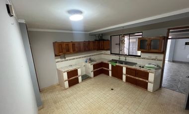 ¡EN OCASION! VENTA DE CASA EN TARAPOTO